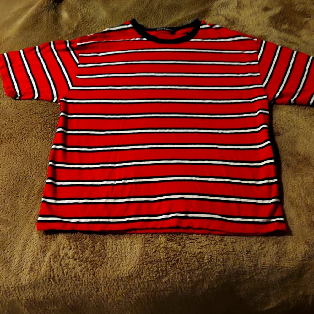 Brandy Melville red blue white striped Cropped T-shirt one size